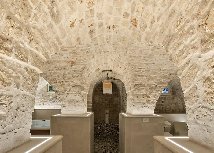 Aparthotel Casa Massima & 4*