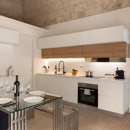 Aparthotel Casa Massima Suites & *