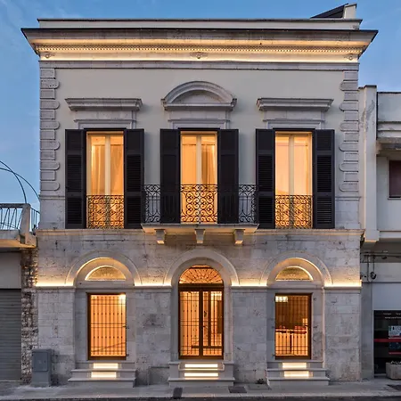 Casa Massima Suites &