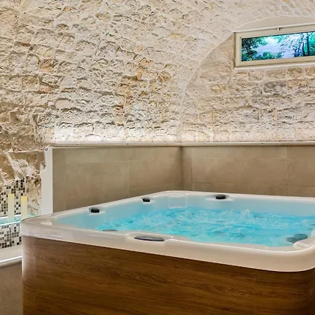 Casa Massima Suites & Aparthotel Casamassima