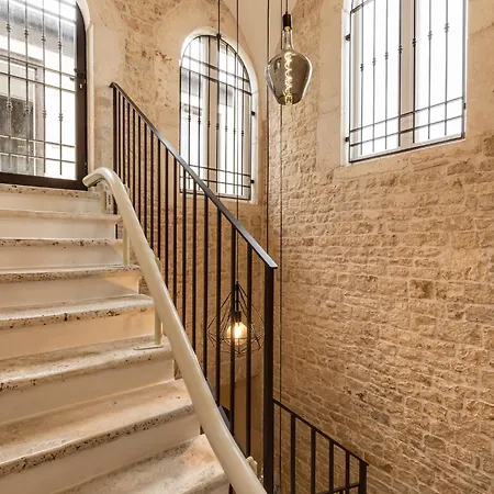 Casa Massima Suites & *