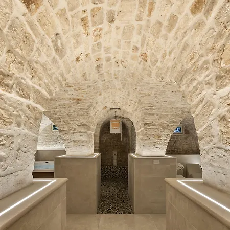 מלון דירות Casa Massima & 4*