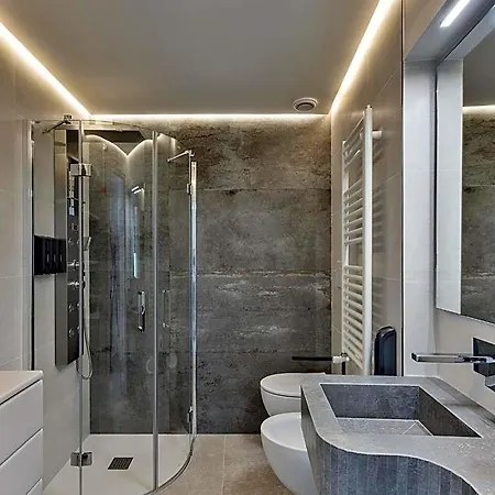 Casa Massima & 4*