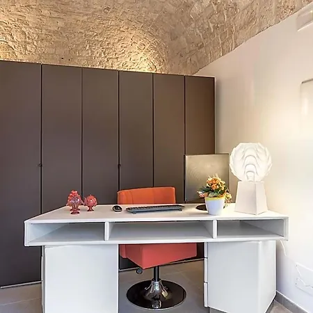 Casa Massima & 4*