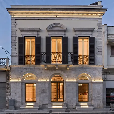 Casa Massima & 4*