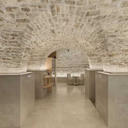 Apartmanhotel Casa Massima & 4*