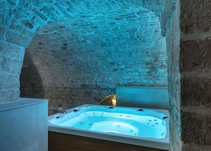 Casa Massima & 4*